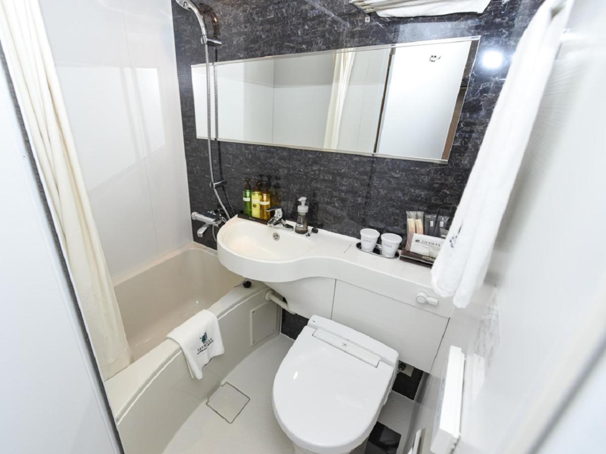 Hotel Livemax Fukuoka Tenjin Exteriör bild